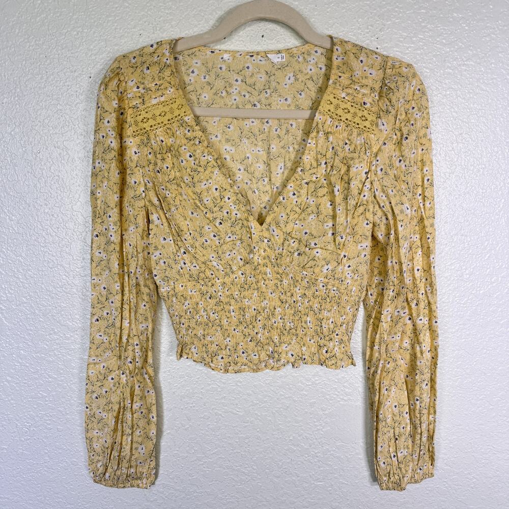 ASTR The Label Top Womens Small Floral Crop Smocked Puff Sleeve Blouse Cottage